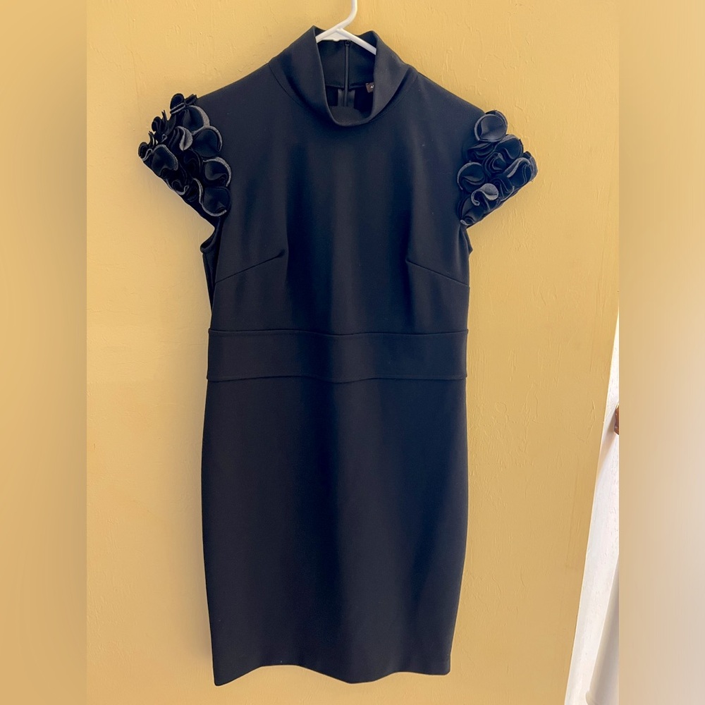 Adrienne Vittadini Solid Black Rosette Sleeves Mi… - image 1